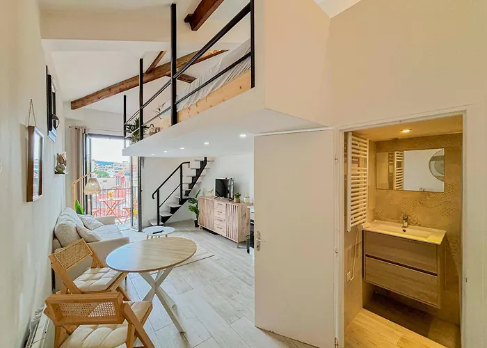 Potiers - Parking, Wifi, 2pers *