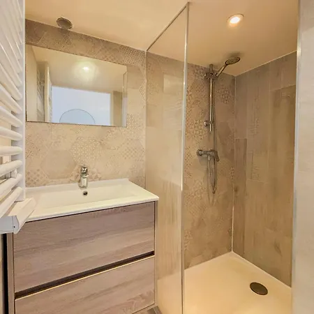 Potiers - Parking, Wifi, 2pers * Nizza